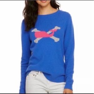 Vineyard Vines sweater size M.